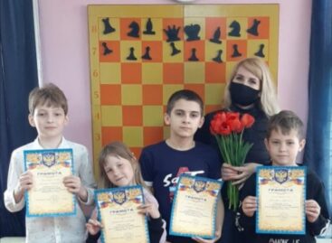 В Сальске прошел детский шахматный турнир, посвященный празднику Весны и Труда !