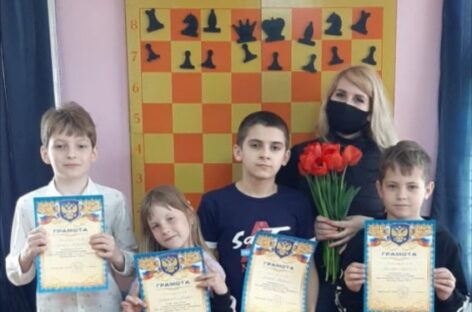 В Сальске прошел детский шахматный турнир, посвященный празднику Весны и Труда !