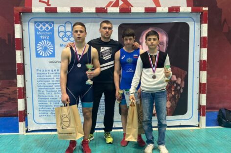 Два турнира по греко-римской борьбе состоялись в Таганроге и Городовиковске