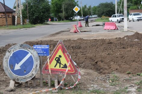 Насос качает стоки уже третью неделю