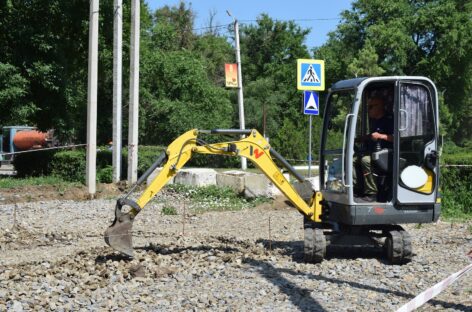 В парке в посёлке Гигант полным ходом идёт реконструкция