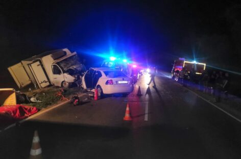 В страшной аварии под Сальском погибли пятеро, в том числе и четырёхлетняя девочка