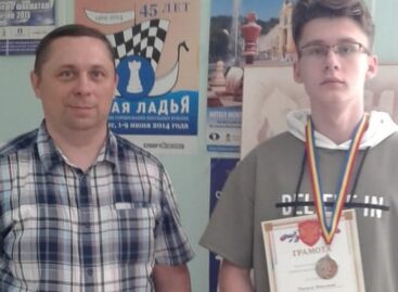 Сальчане отличились на шахматном фестивале в Азове