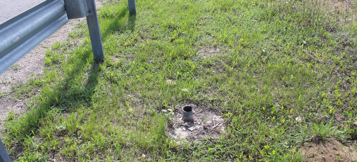 В Сальске с некоторых улиц исчезли дорожные знаки