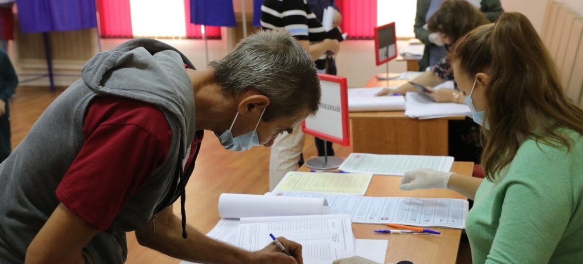 Стримы блогеров, камеры, наблюдатели: как голосовали на Дону