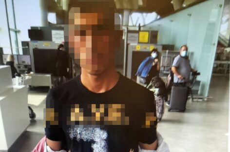 В аэропорту Платов транспортные полицейские привлекли к административной ответственности пассажира