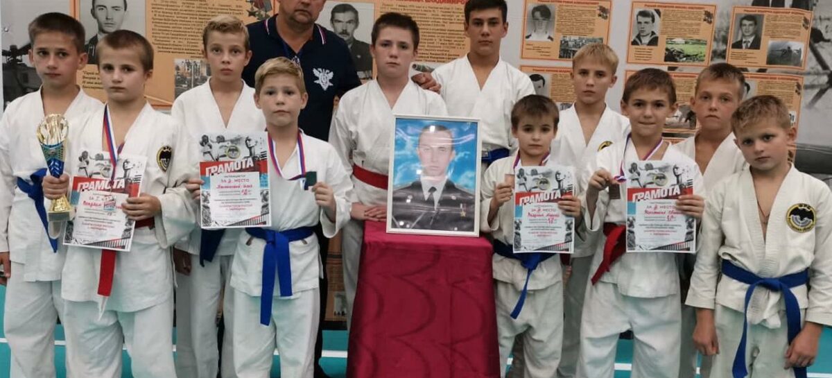 Юные рукопашники состязались в Волгодонске
