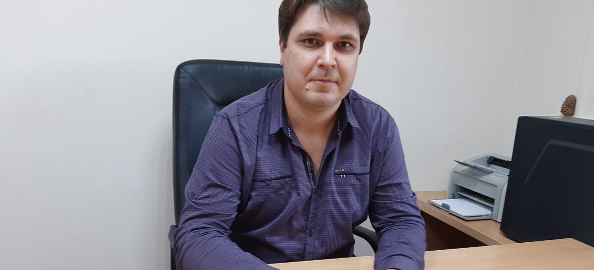 Возле многоквартирного дома в Сальске собираются строить МКД