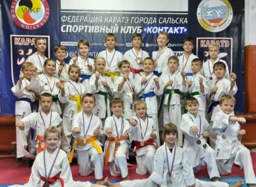 Сальские каратисты достойно выступили в Приречном