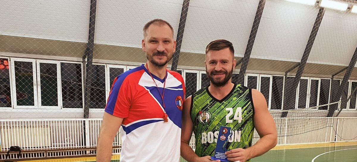 Сальский баскетболист Павел Игнатенко снова признан лидером
