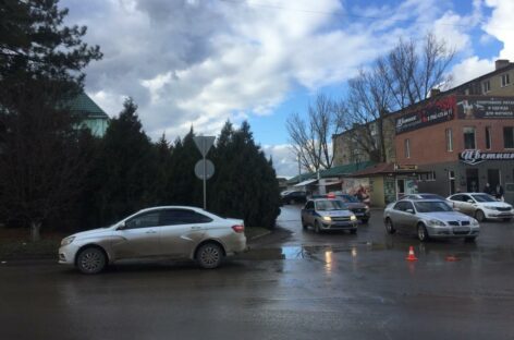 Сбитая в центре Сальска женщина скончалась в реанимации