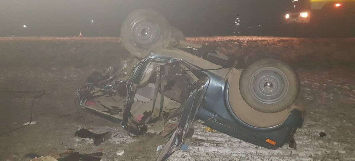 В аварии на выезде из Сальска погибли двое человек