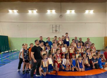 В Усть-Донецке прошёл межрайонный турнир «Спорт — за здоровый образ жизни!»