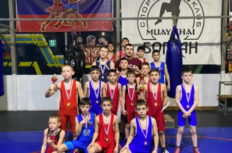 Сальские борцы привезли из Волгодонска урожай медалей