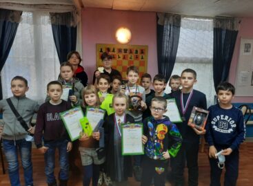 В клубе «Белая ладья» парка культуры и отдыха состоялся новогодний турнир