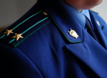 В Шахтах сотрудники транспортной полиции выявили подозреваемого в совершении кражи рельсов