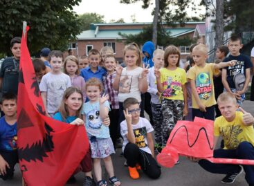 Стало известно, сколько будет стоить путевка в детский лагерь в 2022 году