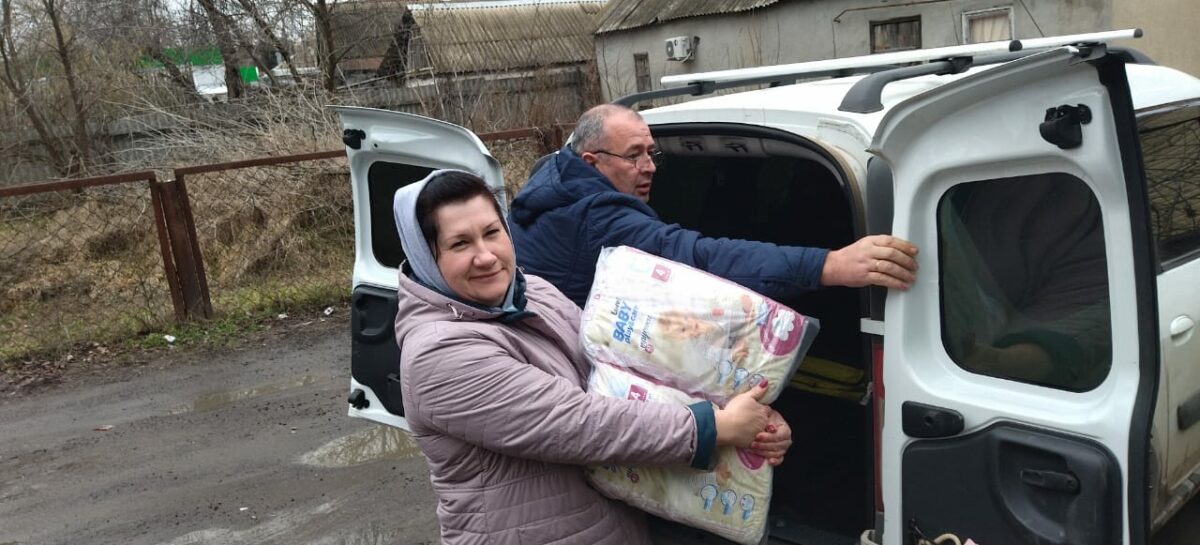 Поисковый клуб «Русич» доставил гуманитарную помощь беженцам с Донбасса