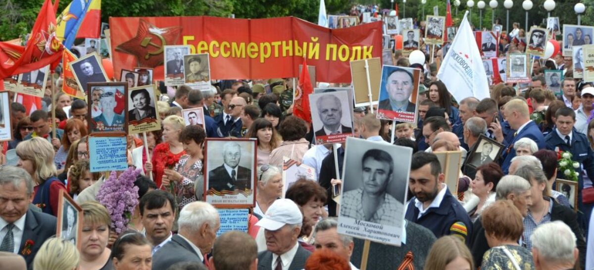 Поисковики предлагают сальчанам прислать фотографии своих родных-фронтовиков для трансляции на мультимедиа-экране