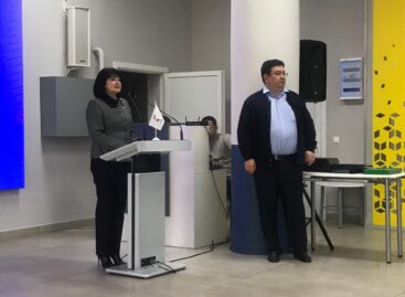 В доме по ул. Социалистической, 168а, ремонтируют подъезды