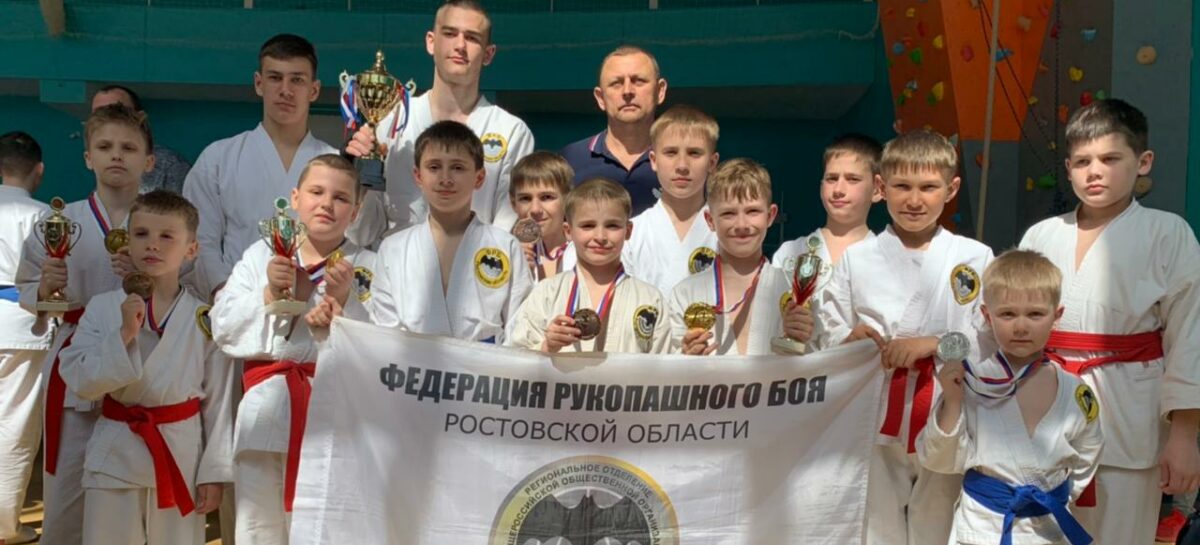 В Элисте состоялся межрегиональный турнир по рукопашному бою.