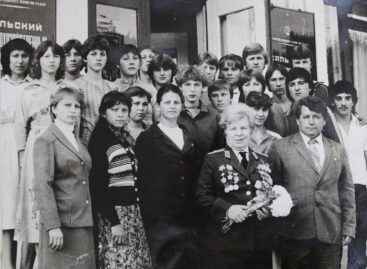 Преподаватель САТК записал воспоминания о встречах студентов с Героями Советского Союза