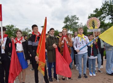 Фестиваль «Салют, пионерия!» в Сальске посвятили 100-летию со дня рождения пионерской организации