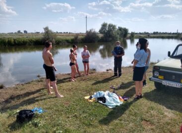 В преддверии купального сезона сальчанам напоминают, как вести себя на воде