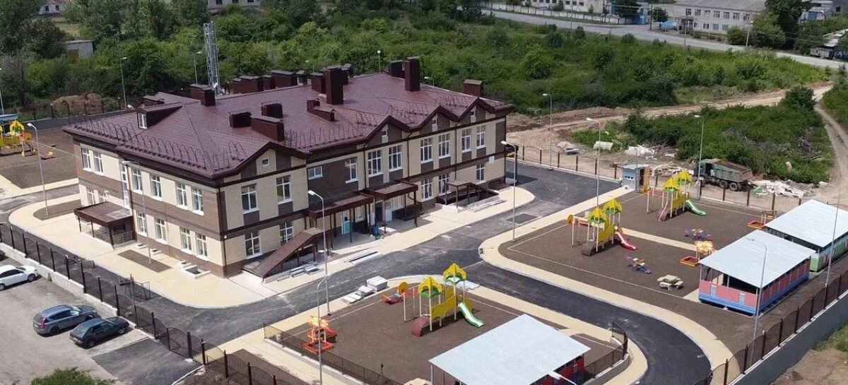 Глава Дона поручил главам муниципалитетам контролировать строительство школ и детских садов