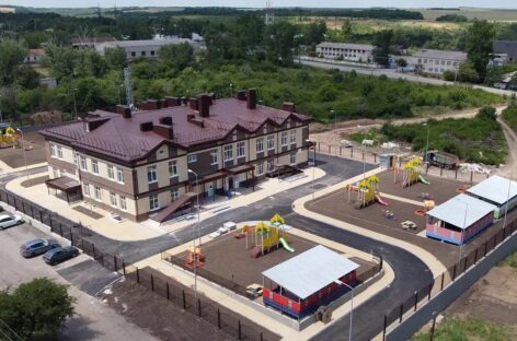 Глава Дона поручил главам муниципалитетам контролировать строительство школ и детских садов