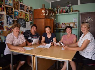В закулисье у «Джема»: юловчане с нетерпением ждут очередную премьеру от своих односельчанок