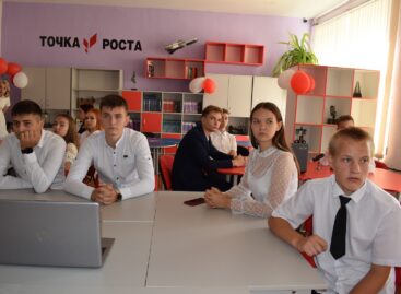 Школы Сальского района к началу учебного года получат новое цифровое оборудование в рамках федеральных проектов
