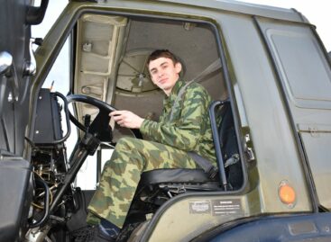 Сальских призывников приглашают получить специальность водителя категории «С»