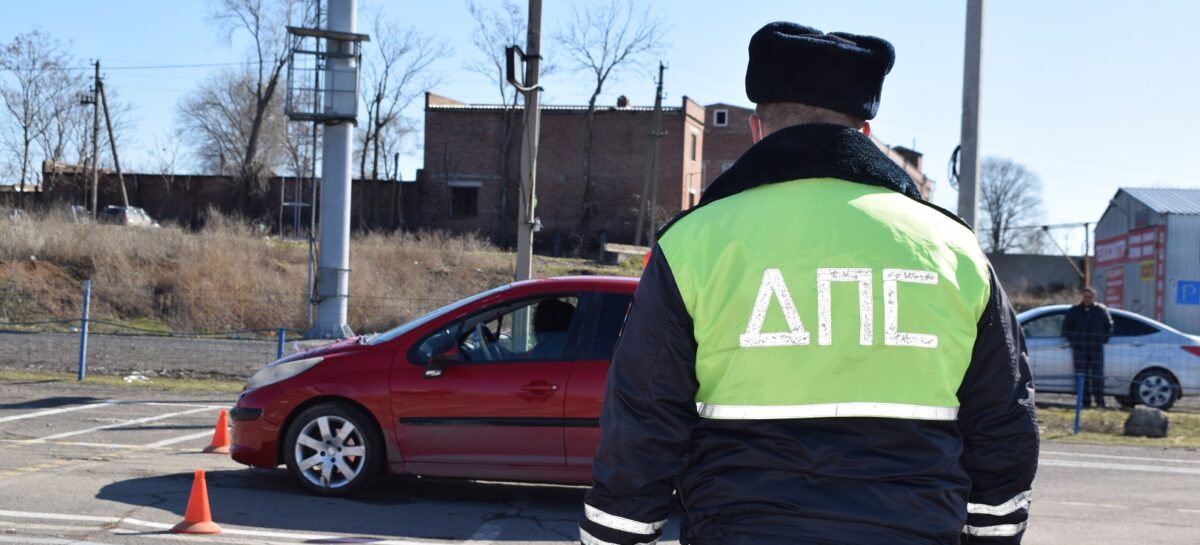 В Сальском районе сотрудники ДПС проводят операцию «Ребенок — пассажир»
