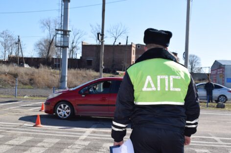 В Сальском районе сотрудники ДПС проводят операцию «Ребенок — пассажир»