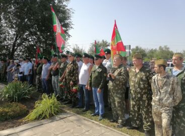 Знойный ад в июле 42-го: у мемориала в Манычстрое почтили память погибших пограничников