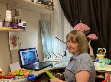 Картонаж для души: как сальчанка научилась мастерить оригинальные и функциональные изделия из картона