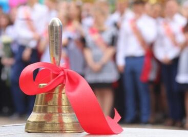 В наступившем учебном году в России в школу идут 17,5 миллиона детей, почти 2 миллиона из них – первоклассники
