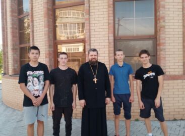Сальчане помогают в благоустройстве участка Собора святых равноапостольных Кирилла и Мефодия