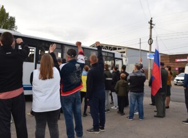 Сальск проводил в учебные части очередных земляков-добровольцев