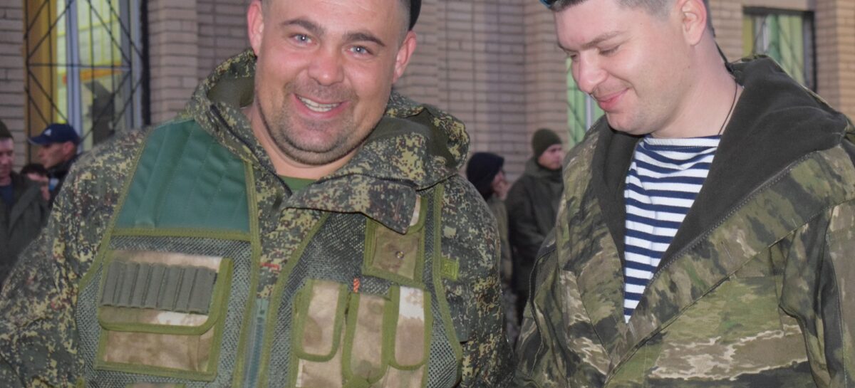 «Мы вернёмся, обещаем!..»: Сальск проводил в зону боевых действий ещё около 100 призванных по мобилизации земляков