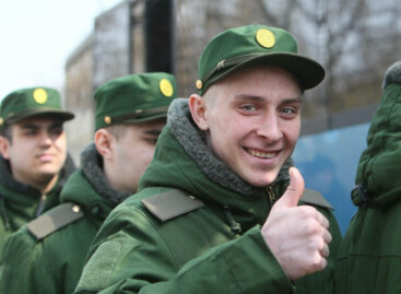 К местам несения службы направились около двух тысяч донских призывников