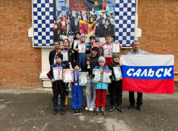Сальчане приняли участие в соревнованиях по картингу в столице Дона и Пролетарске