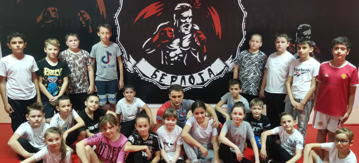 «Берлога» братьев Гунько: в Екатериновке и Сандате открылся клуб смешанных единоборств
