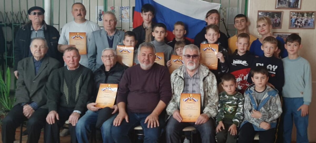 В поддержку солдат: в клубе «Белая Ладья» парка культуры и отдыха прошли открытые шашечный и шахматный турниры