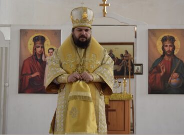 В Соборе святых Кирилла и Мефодия провёл архиерейскую службу епископ Волгодонский и Сальский Антоний