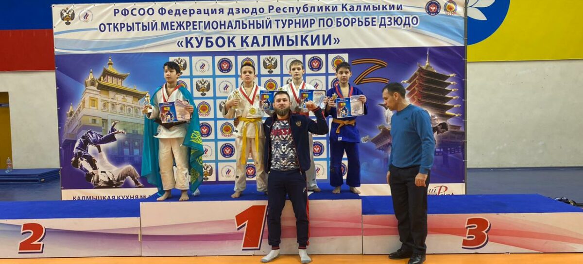 Три первых: сальские дзюдоисты отлично выступили в Элисте.