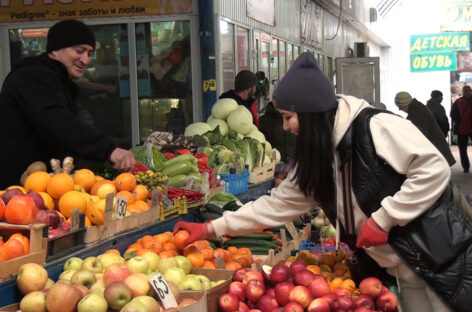 В ожидании Нового года: о ценах на продукты и не только — съемочная группа прошлась по рынку