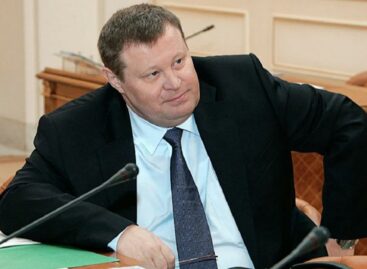 С Татьяниным днем поздравил всех студентов полномочный представитель президента Российской Федерации в Южном федеральном округе Владимир Устинов