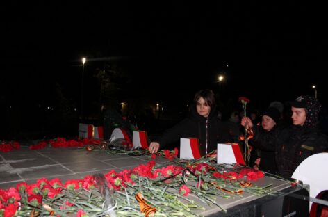 Студенты Сальского аграрно-технического колледжа отметили 80-летие со дня освобождения посёлка Гигант от фашистских захватчиков